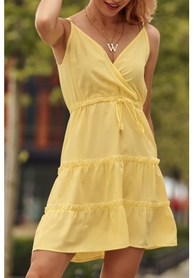 Jemné šaty s V výstrihom na tenkých nastaviteľných ramienkach, žlté